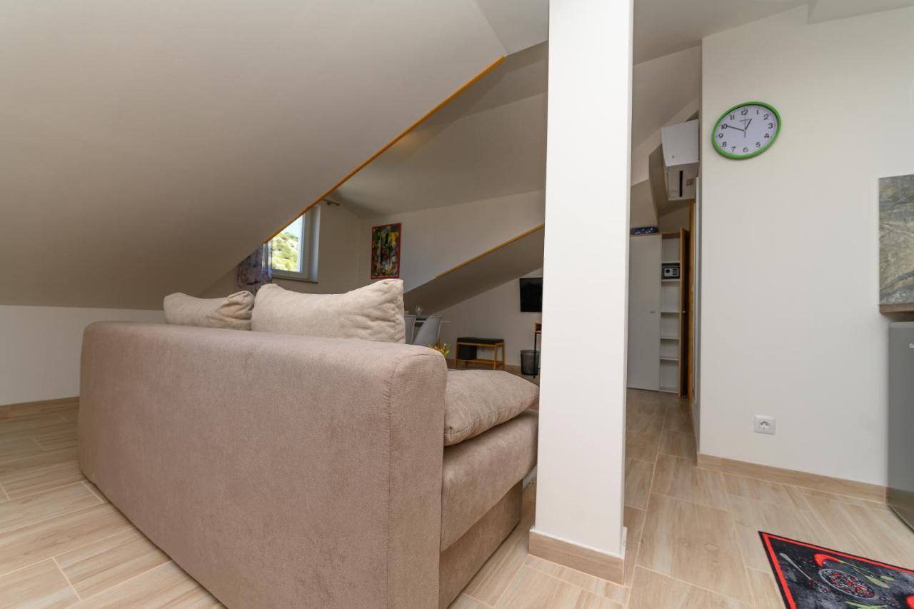 Apartments Forever Miholascica Екстер'єр фото