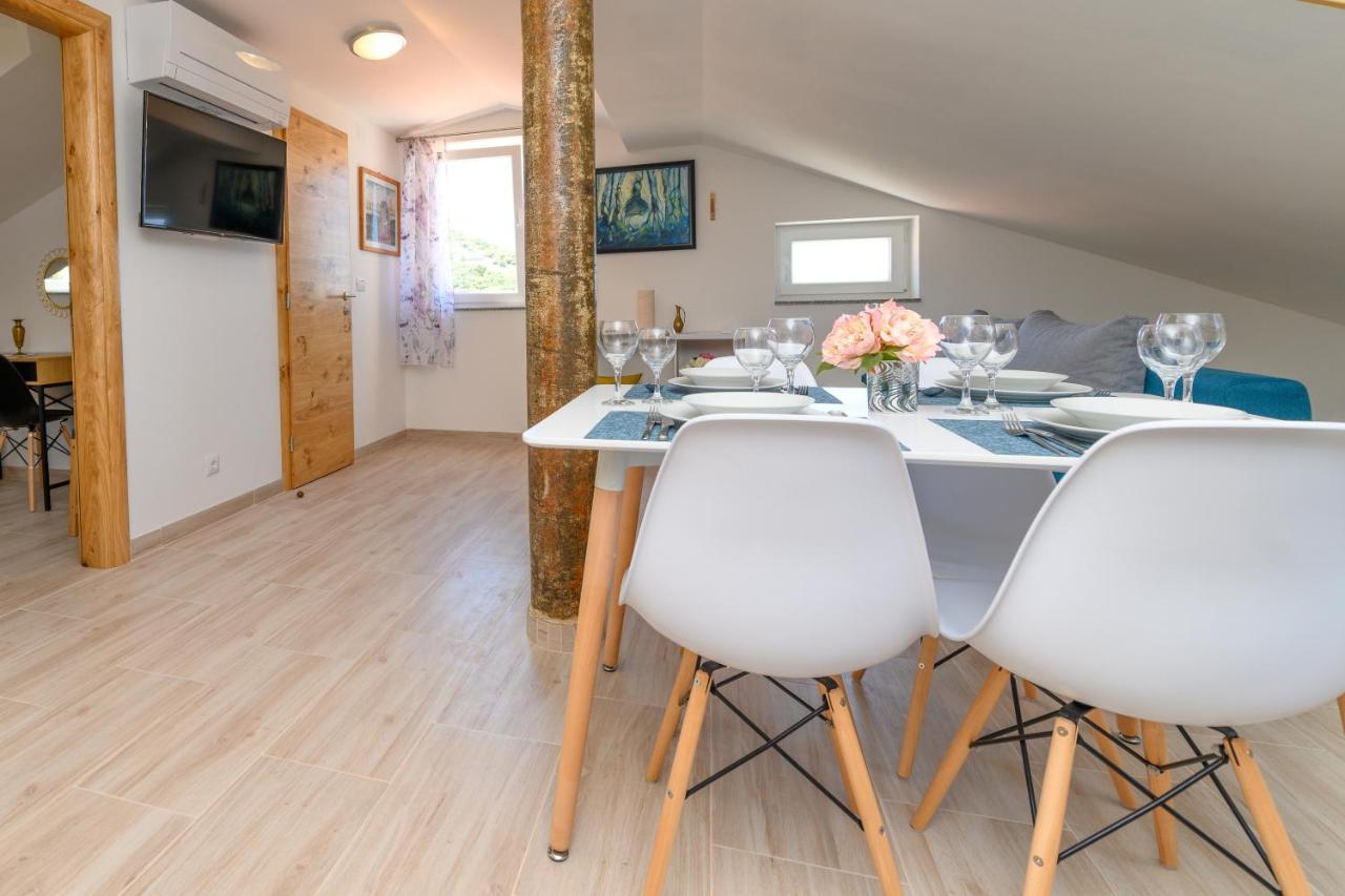 Apartments Forever Miholascica Екстер'єр фото