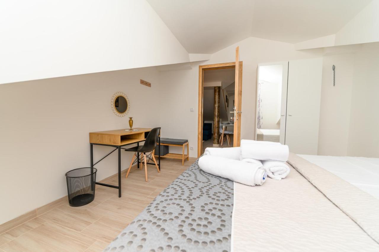 Apartments Forever Miholascica Екстер'єр фото