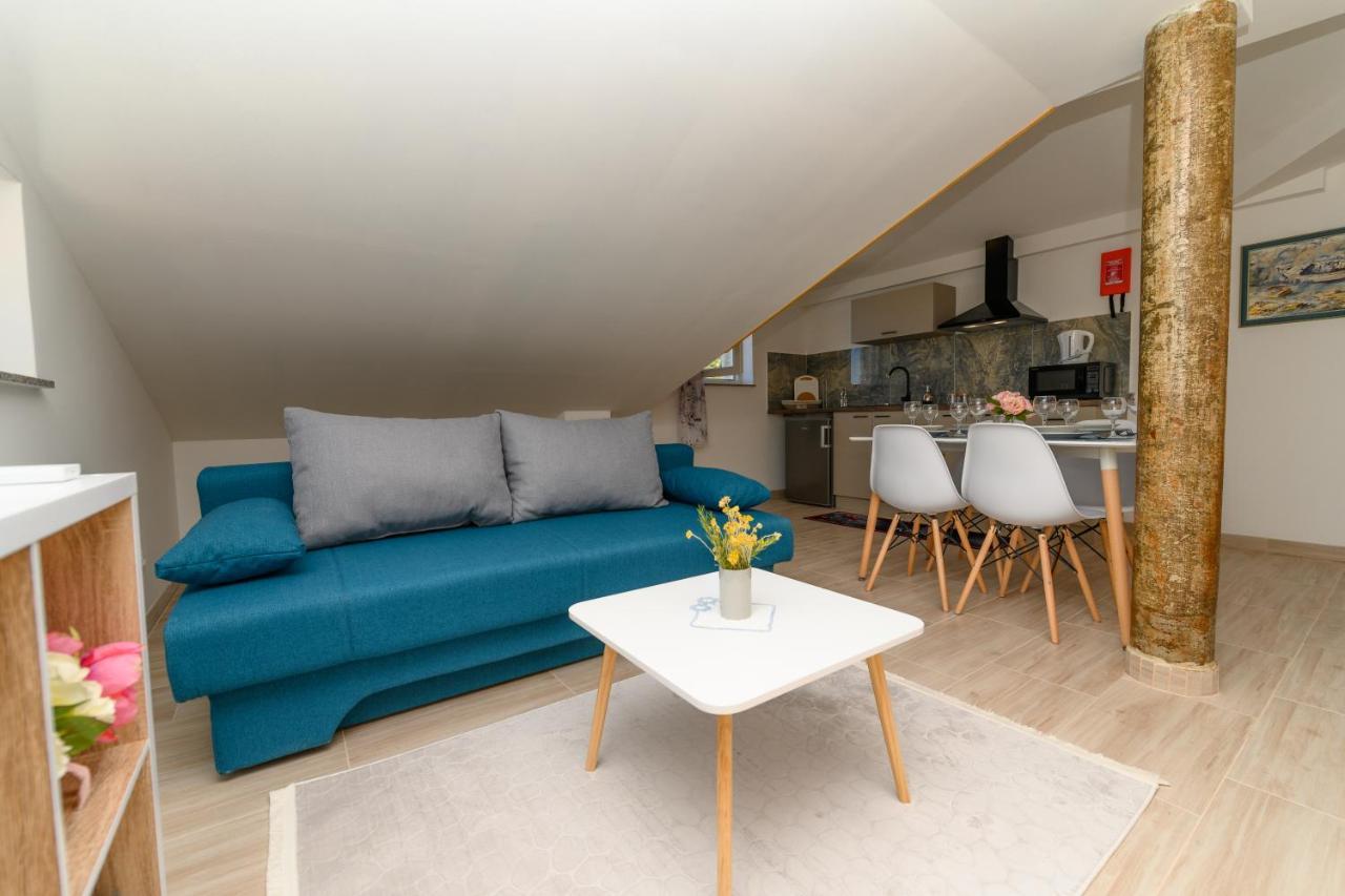 Apartments Forever Miholascica Екстер'єр фото