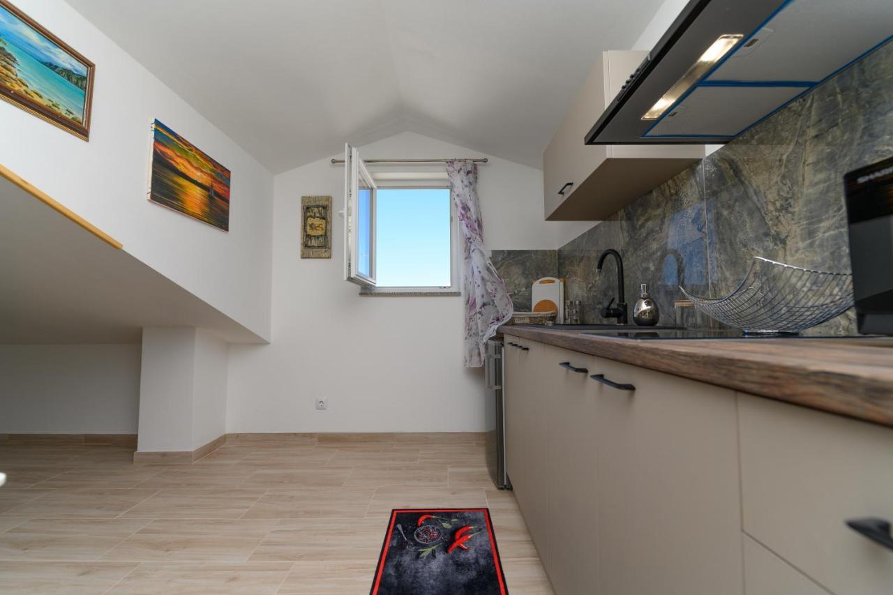 Apartments Forever Miholascica Екстер'єр фото